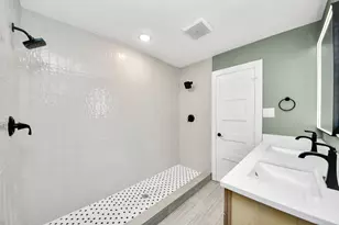 3314 Tanglewilde St, Houston, TX 77063 - Photo 25