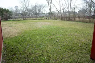 138 S Pecan Dr, Texas City, TX 77591 - Photo 15