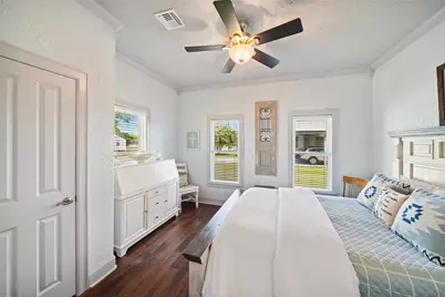 664 Laurel Street S, Matagorda, TX 77457 - Photo 25