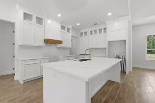 1258 Spanish Dr, Dayton, TX 77535 - Photo 11