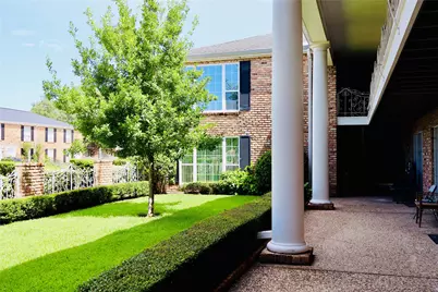 2201 Fountain View Drive #5J, Houston, TX 77057 - Photo 11