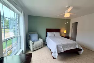 2201 Fountain View Dr, Houston, TX 77057 - Photo 9
