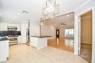 3402 Hidden Creek Dr, Sugar Land, TX 77479 - Photo 7