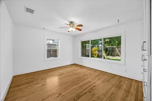 8739 Linkterrace Ln, Houston, TX 77025 - Photo 23