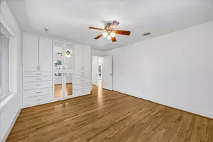 8739 Linkterrace Ln, Houston, TX 77025 - Photo 23