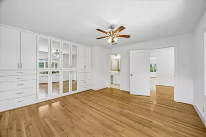 8739 Linkterrace Lane, Houston, TX 77025 - Photo 17