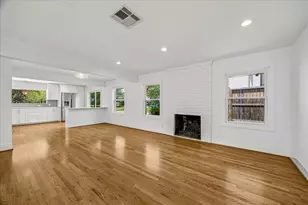 8739 Linkterrace Ln, Houston, TX 77025 - Photo 5