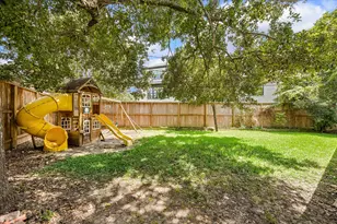 8739 Linkterrace Ln, Houston, TX 77025 - Photo 27