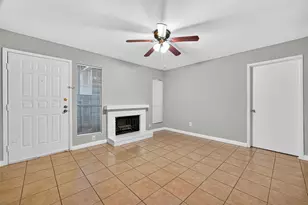 2110 Wilcrest Dr, Houston, TX 77042 - Photo 7