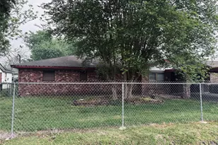 415 Zinn Dr, Crosby, TX 77532 - Photo 3