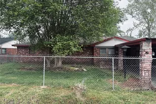 415 Zinn Dr, Crosby, TX 77532 - Photo 1