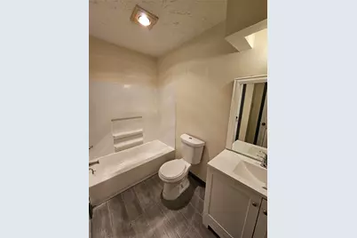 8319 Wind Veil Drive, Houston, TX 77040 - Photo 15