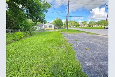 2600 Avenue F, Bay City, TX 77414 - Photo 19