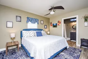 330 N Dixie Dr, Lake Jackson, TX 77566 - Photo 5