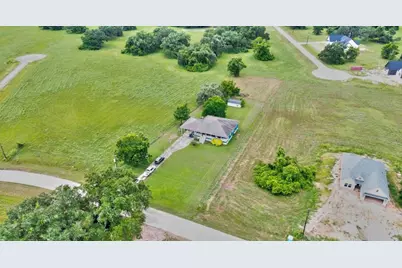 1226 Frontier Trail, Angleton, TX 77515 - Photo 33