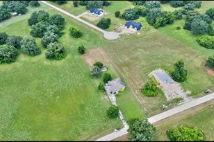 1226 Frontier Trail, Angleton, TX 77515 - Photo 41