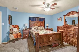 1226 Frontier Trail, Angleton, TX 77515 - Photo 19