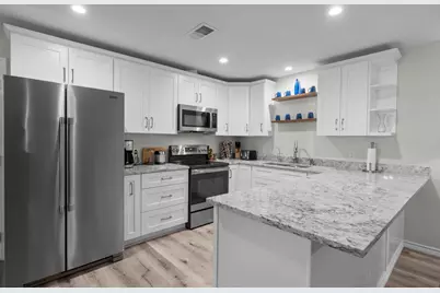 209 Summit Drive, Conroe, TX 77303 - Photo 3