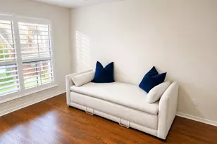 701 Bering Dr, Houston, TX 77057 - Photo 5