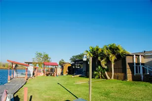 627 Port Rd, Angleton, TX 77515 - Photo 3