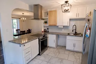 4031 Castor St, Houston, TX 77022 - Photo 9