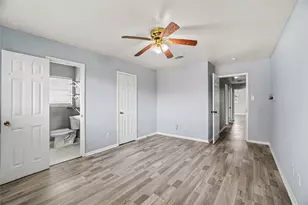 8330 Springtime Ln, Houston, TX 77075 - Photo 9