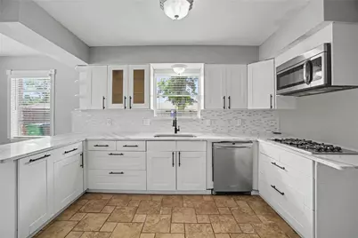 8330 Springtime Lane, Houston, TX 77075 - Photo 3