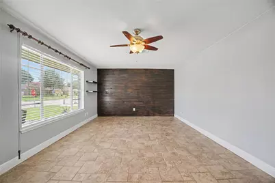 8330 Springtime Lane, Houston, TX 77075 - Photo 17