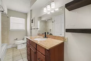 8330 Springtime Ln, Houston, TX 77075 - Photo 15