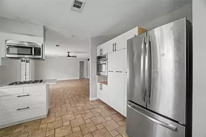 8330 Springtime Lane, Houston, TX 77075 - Photo 5