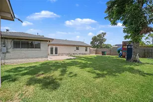 8330 Springtime Ln, Houston, TX 77075 - Photo 21