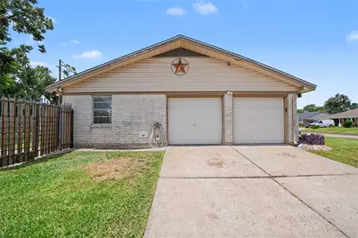 8330 Springtime Lane, Houston, TX 77075 - Photo 21