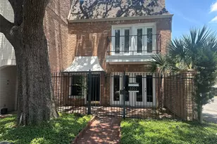2202 Welch St, Houston, TX 77019 - Photo 1