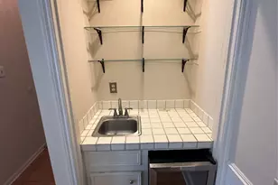2202 Welch St, Houston, TX 77019 - Photo 9