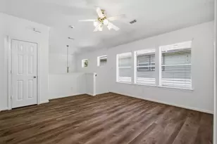 130 Ledgestone Pl, The Woodlands, TX 77382 - Photo 11