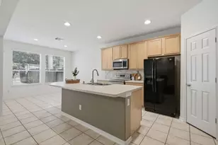 130 Ledgestone Pl, The Woodlands, TX 77382 - Photo 7
