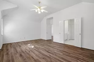 130 Ledgestone Pl, The Woodlands, TX 77382 - Photo 15
