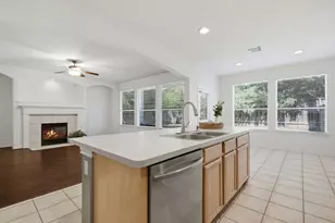130 Ledgestone Pl, The Woodlands, TX 77382 - Photo 5