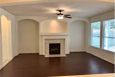130 Ledgestone Place, The Woodlands, TX 77382 - Photo 9