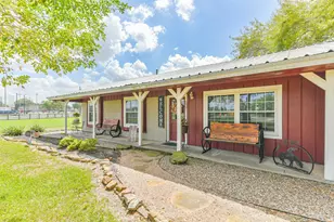 307 W Hufsmith Rd, Tomball, TX 77375 - Photo 1