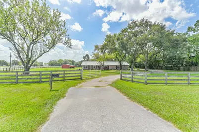 307 W Hufsmith Road, Tomball, TX 77375 - Photo 33