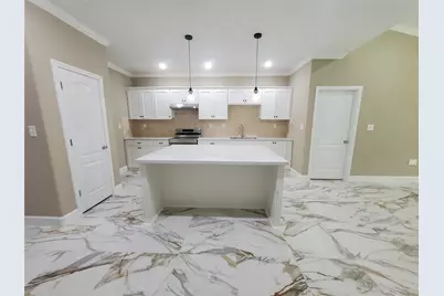 1306 N 9th Street, Conroe, TX 77301 - Photo 5