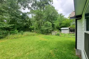 1306 N 9th St, Conroe, TX 77301 - Photo 45