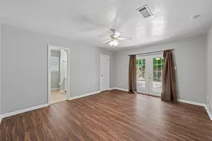132 Red Oak Ln, Conroe, TX 77304 - Photo 9