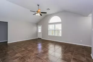 5202 El Tigre Ln, Baytown, TX 77521 - Photo 3