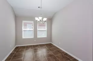 5202 El Tigre Ln, Baytown, TX 77521 - Photo 5