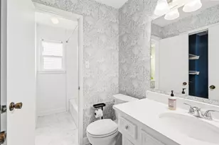 1219 Sealy St, Galveston, TX 77550 - Photo 31