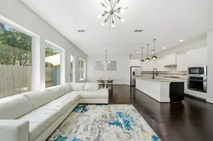 8808 Ashbloom Ln, Houston, TX 77080 - Photo 9