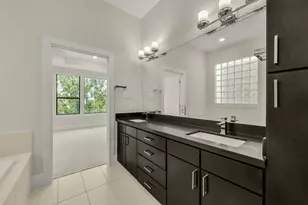1403 Nagle St, Houston, TX 77003 - Photo 21