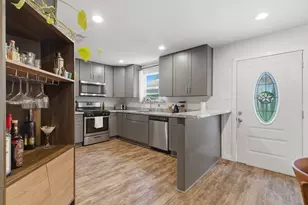 7717 Scanlock St, Houston, TX 77012 - Photo 13